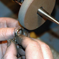 Rubber Wheel Pre-Polishing a ring